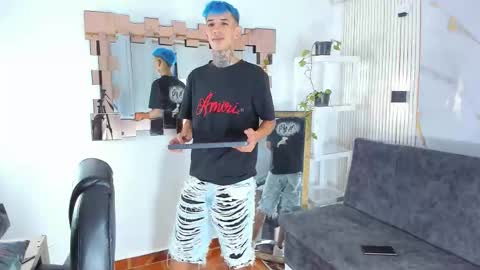 darwin_ggh online show from November 25, 2025, 7:41 am