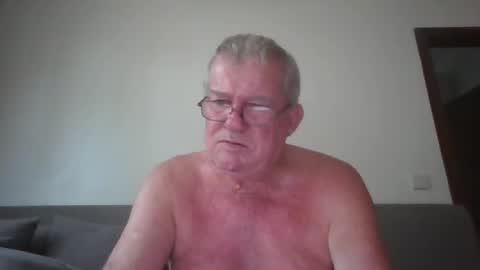 darwincock online show from April 7, 2026, 12:33 am