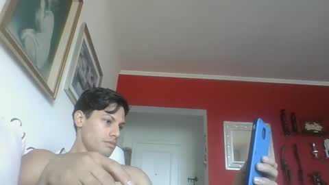 Snapshot of daryof chatting on December 4, 2024, 12:58 pm Daryo Franco online show from December 4, 2024, 12:58 pm