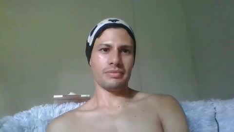 Snapshot of daryof chatting on December 16, 2024, 7:54 pm Daryo Franco online show from December 16, 2024, 7:54 pm