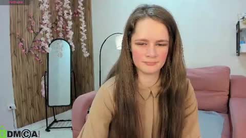 Snapshot of datsi_benson chatting on July 1, 2026, 1:18 am Datsi Benson online show from July 1, 2026, 1:18 am
