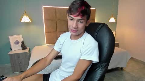 Snapshot of dav_nagel chatting on November 25, 2025, 11:54 am angel online show from November 25, 2025, 11:54 am