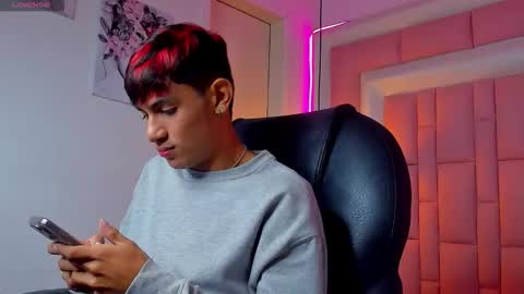 Snapshot of dav_nagel chatting on December 20, 2025, 5:25 am angel online show from December 20, 2025, 5:25 am