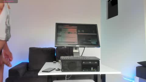 dave_hs online show from February 22, 2025, 9:15 pm