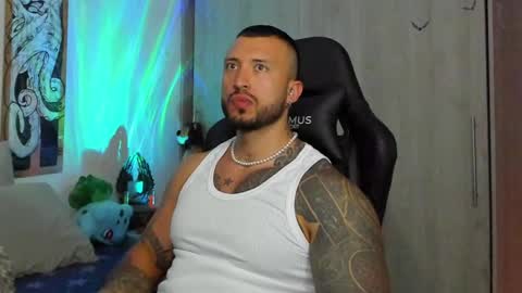 DAVE MAX online show from March 10, 2025, 5:39 pm