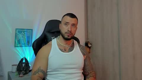 DAVE MAX online show from September 28, 2025, 11:43 pm