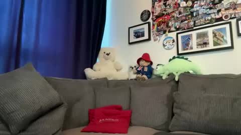 DaveAndBen online show from October 4, 2025, 10:35 am