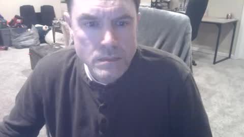 Snapshot of daved14u chatting on February 24, 2026, 6:44 am daved14u online show from February 24, 2026, 6:44 am