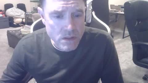 Snapshot of daved14u chatting on April 23, 2026, 5:08 am daved14u online show from April 23, 2026, 5:08 am