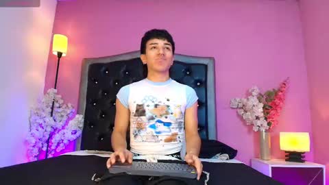 Snapshot of davel_svetla chatting on November 12, 2025, 1:22 pm davel_svetla online show from November 12, 2025, 1:22 pm