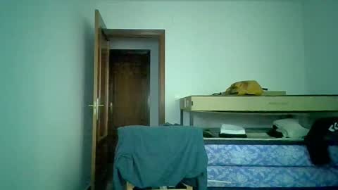 david33333333 online show from May 18, 2026, 4:24 pm