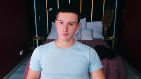 Snapshot of david__diamond chatting on September 15, 2025, 8:53 pm David online show from September 15, 2025, 8:53 pm