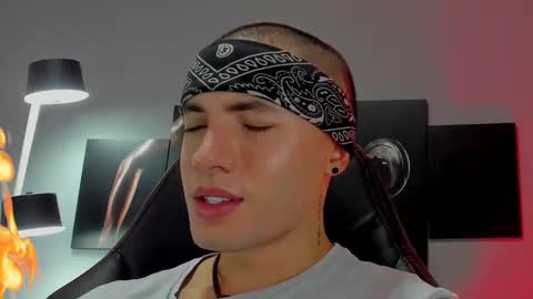 David Jons online show from February 5, 2025, 12:53 am