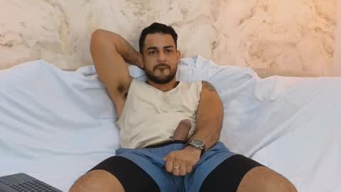 Snapshot of david_oliveira chatting on February 11, 2025, 1:30 pm JF oliveira online show from February 11, 2025, 1:30 pm