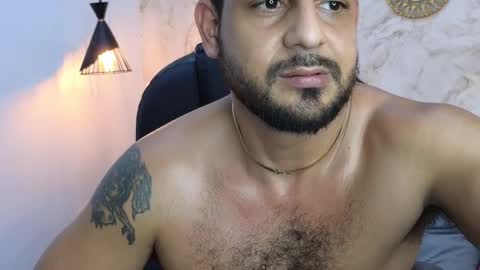 Snapshot of david_oliveira chatting on February 23, 2025, 3:51 pm JF oliveira online show from February 23, 2025, 3:51 pm