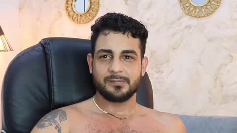 Snapshot of david_oliveira chatting on February 23, 2025, 6:56 pm JF oliveira online show from February 23, 2025, 6:56 pm