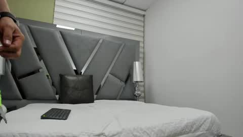 david_victoriaa online show from May 27, 2026, 1:08 pm