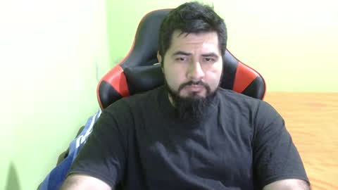 Snapshot of daviddelz chatting on January 20, 2025, 6:10 am David online show from January 20, 2025, 6:10 am