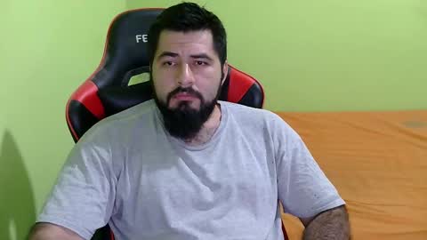 Snapshot of daviddelz chatting on February 17, 2025, 6:20 am David online show from February 17, 2025, 6:20 am