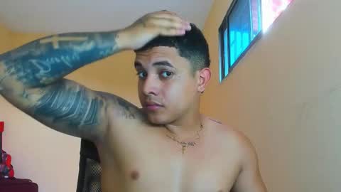 Lennon online show from January 5, 2026, 7:39 pm