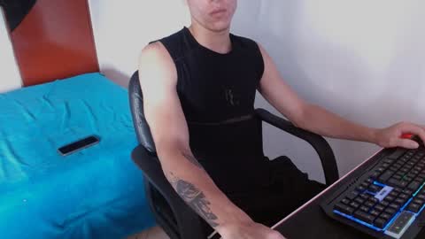 Snapshot of davidsalazar33 chatting on January 5, 2025, 6:35 pm davidsalazar33 online show from January 5, 2025, 6:35 pm