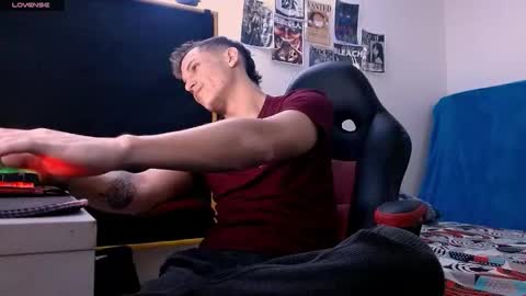 davidsalazar33 online show from February 12, 2026, 7:09 pm