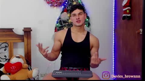 Snapshot of davies_brown chatting on December 11, 2024, 8:18 pm Davies brown schedule 12pm to 5pm col time online show from December 11, 2024, 8:18 pm