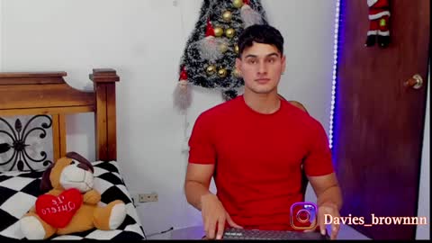 Snapshot of davies_brown chatting on December 29, 2024, 10:14 pm Davies brown schedule 12pm to 5pm col time online show from December 29, 2024, 10:14 pm