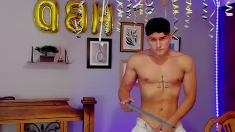 Snapshot of davies_brown chatting on January 13, 2025, 11:27 pm Davies brown schedule 12pm to 5pm col time online show from January 13, 2025, 11:27 pm