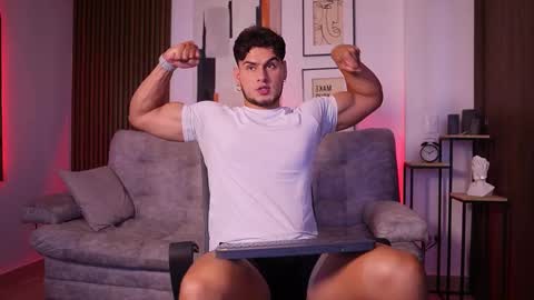 Snapshot of davies_brown chatting on September 29, 2025, 8:13 pm Davies brown schedule 12pm to 5pm col time online show from September 29, 2025, 8:13 pm