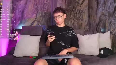 Snapshot of daviid_laid_ chatting on February 17, 2026, 7:31 pm David online show from February 17, 2026, 7:31 pm