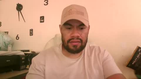 davinson_lopez35 online show from June 24, 2026, 2:27 pm