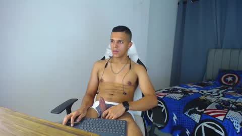 Snapshot of davisito7 chatting on December 18, 2024, 10:08 am David Angel online show from December 18, 2024, 10:08 am