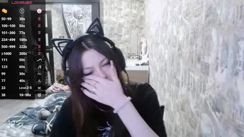 Snapshot of dawndollins chatting on November 11, 2025, 8:14 am Alice online show from November 11, 2025, 8:14 am