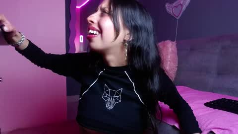 Snapshot of day_demoni chatting on April 25, 2026, 2:58 pm day_demoni online show from April 25, 2026, 2:58 pm