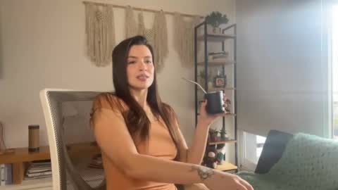 Snapshot of dayanavtx chatting on November 5, 2025, 1:55 pm dayanavtx online show from November 5, 2025, 1:55 pm