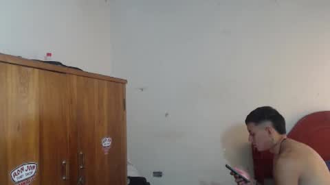 Dylon online show from September 18, 2025, 4:31 pm