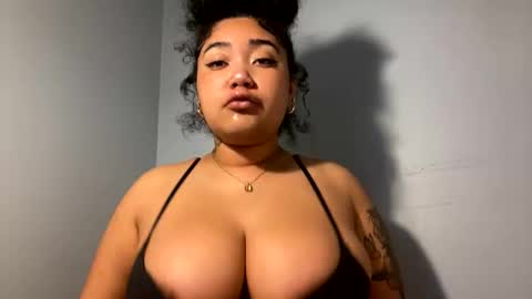 dayqueen1 online show from June 9, 2026, 11:11 am