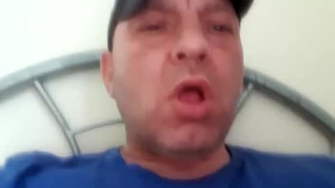 Snapshot of dazzaboxer chatting on September 20, 2025, 2:40 pm dazzaboxer online show from September 20, 2025, 2:40 pm