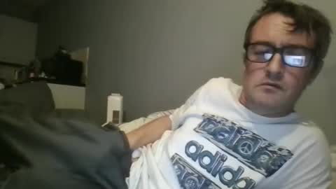 Dazzill online show from October 13, 2025, 8:53 pm