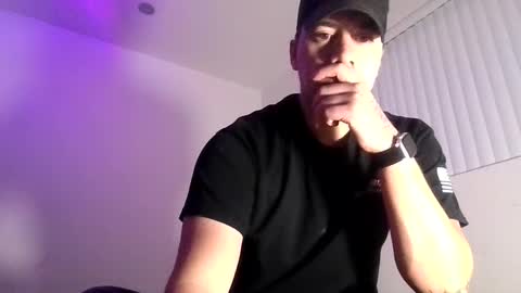 Snapshot of ddavid_012 chatting on February 24, 2025, 4:05 am david online show from February 24, 2025, 4:05 am