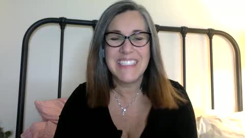 DDMolly online show from May 30, 2026, 5:59 am