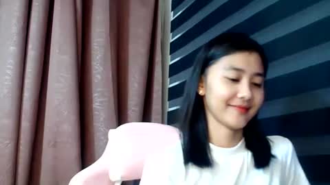 Snapshot of de_amore chatting on September 27, 2025, 2:33 pm Angel online show from September 27, 2025, 2:33 pm