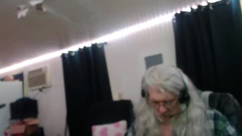 deaconoddeye online show from December 16, 2025, 6:46 pm