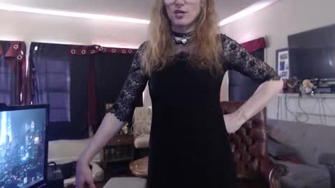 Sophie Warren online show from February 10, 2026, 7:29 pm