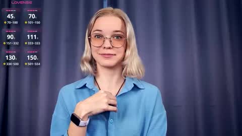 Snapshot of deannmaslen chatting on October 17, 2025, 5:43 am Charlie 18yo online show from October 17, 2025, 5:43 am