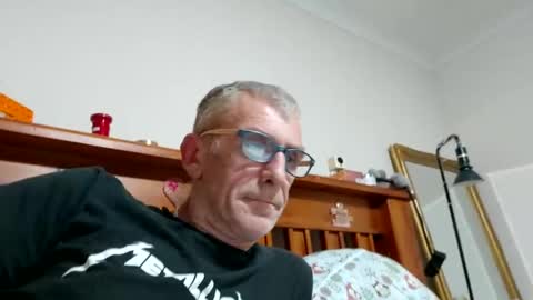 Snapshot of deanofflove221000 chatting on January 18, 2025, 8:20 am deanofflove221000 online show from January 18, 2025, 8:20 am