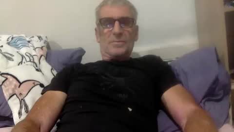 Snapshot of deanofflove221000 chatting on November 16, 2025, 5:51 pm deanofflove221000 online show from November 16, 2025, 5:51 pm