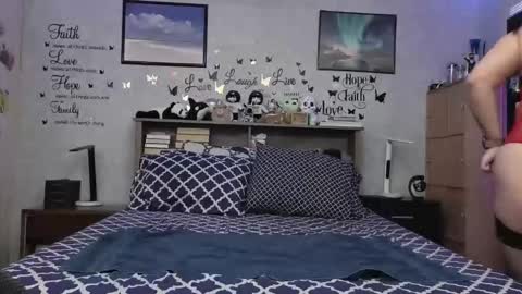 Rayna online show from March 12, 2026, 9:32 pm