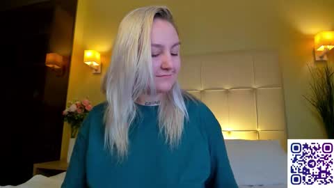 Debbie Mon Tue Fri Sun Sat GMT 3 1000am - 0400pm  online show from October 11, 2025, 5:11 pm